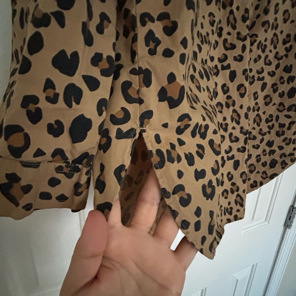 J. Crew Tan and Black Animal Print long sleeve Shirt XS size - Picture 7 of 12